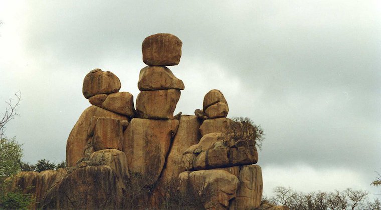 Balancing rocks ors in Matopos